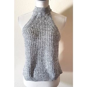 Lovemarks Sleeveless Halter Top Size Large